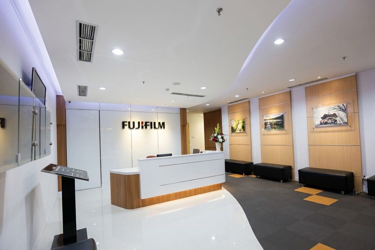 Fujifilm — workspace layout and workstations