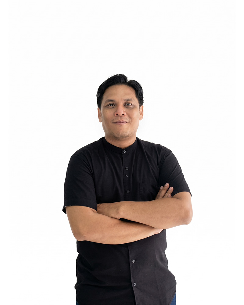 Akbar F. — Head of Project Management